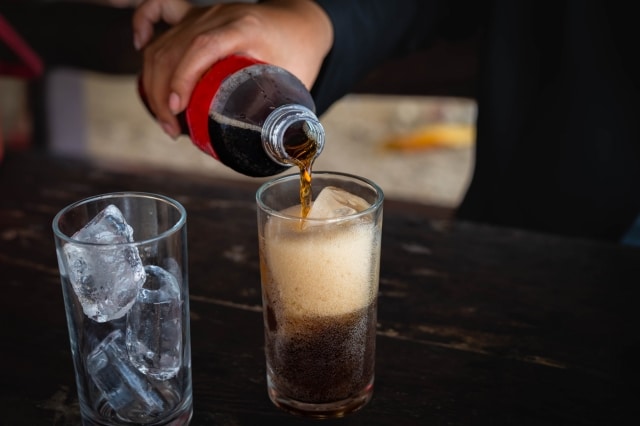 Coca Cola cleaning hacks - The science behind