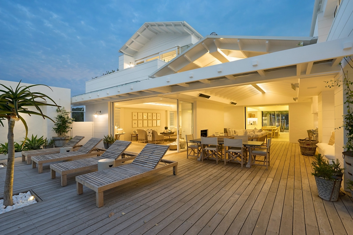patio loungers for laidback hangouts