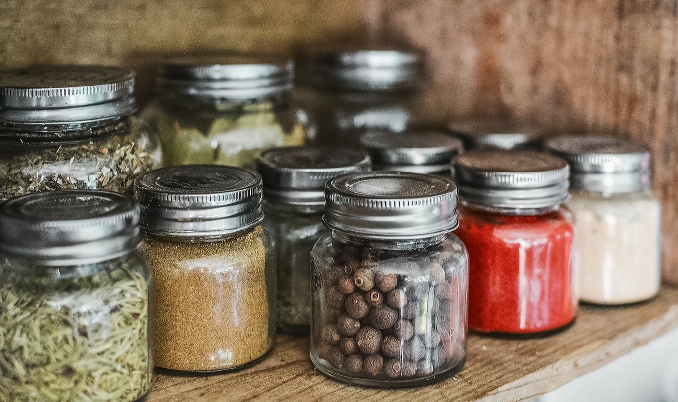 kitchen-storage-mason-jars
