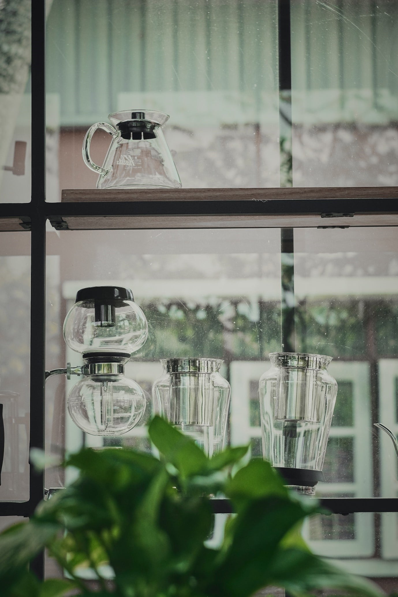 kitchen-storage-glassware