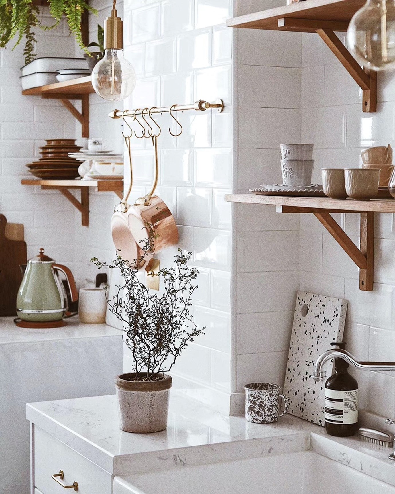 kitchen-storage-hooks