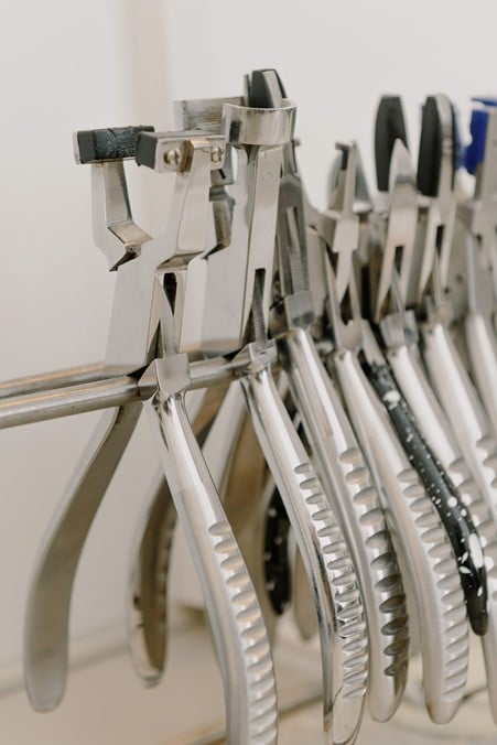 garage-storage-hanging-tools