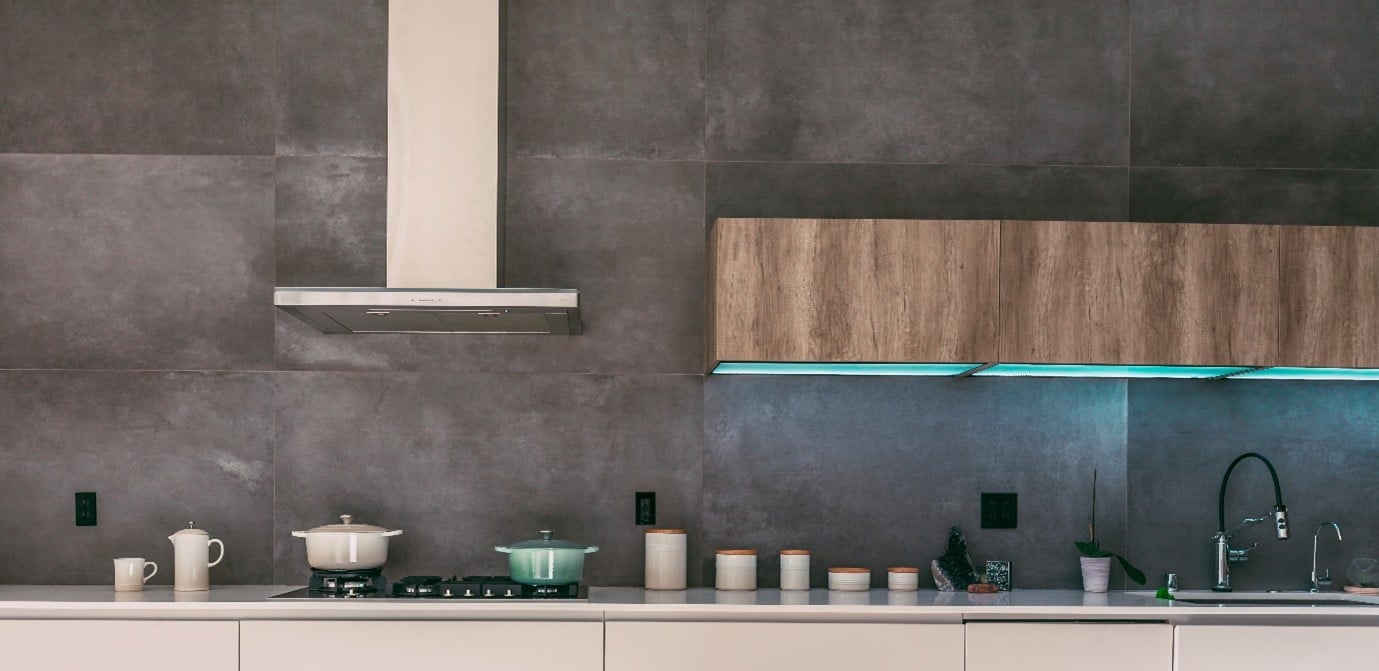 timber-kitchen-lighting-feature