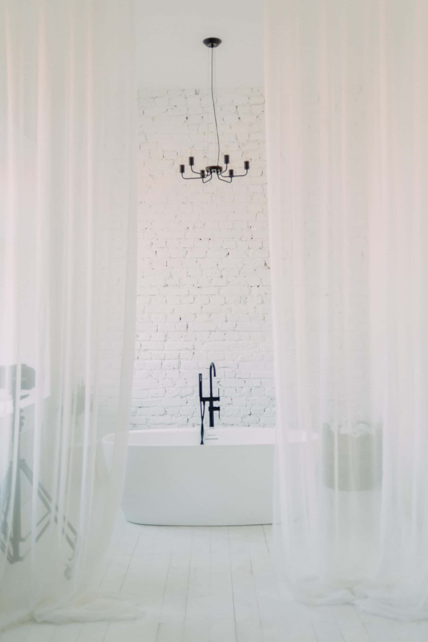 bathroom-lighting-chandelier