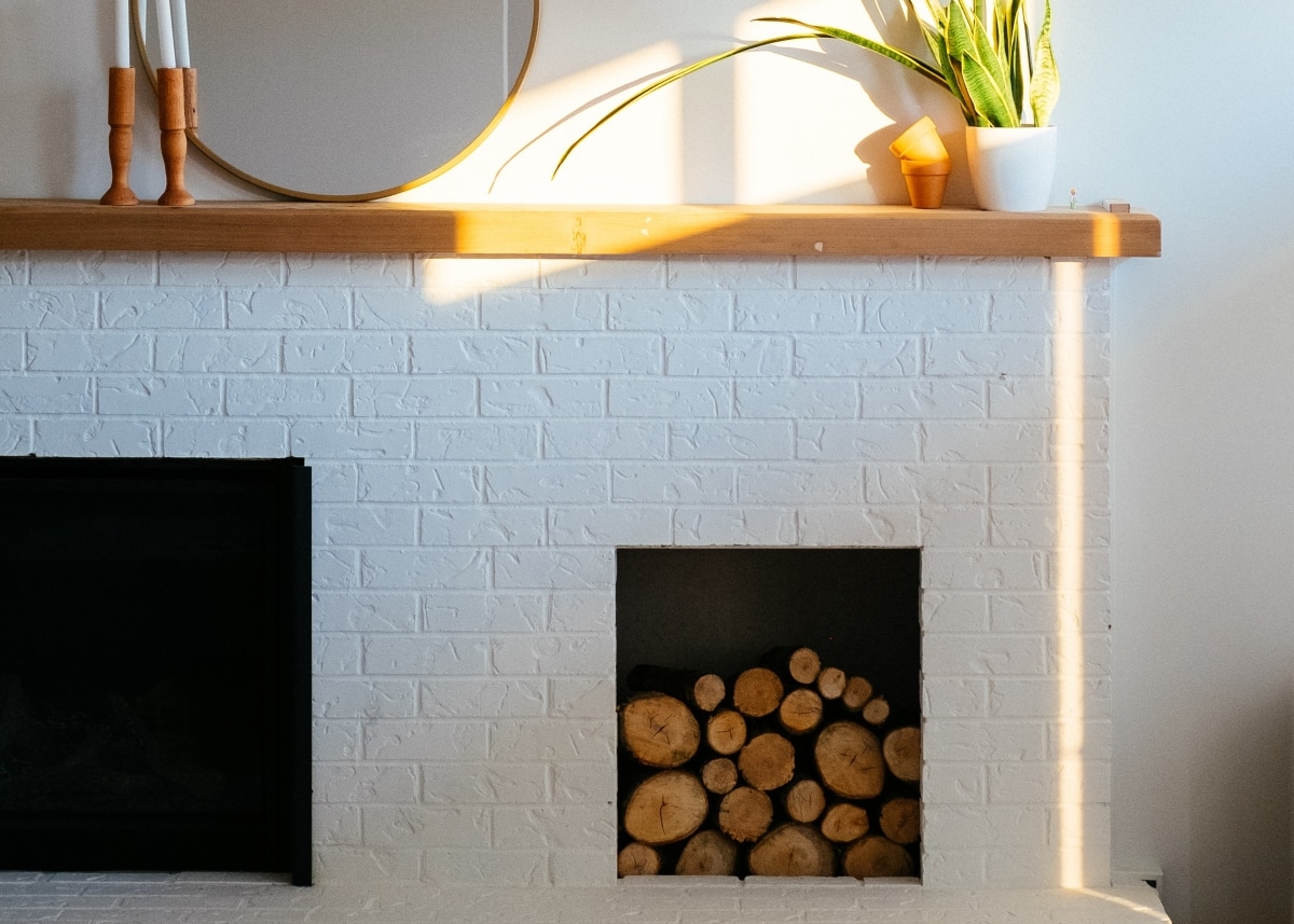 log alcove in mantel
