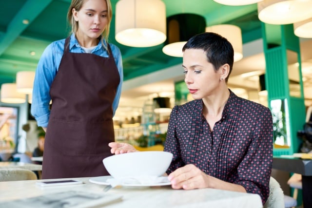 Food-related side hustles UK - Restaurant critic
