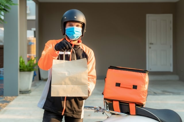 Food-related side hustles UK - Delivery