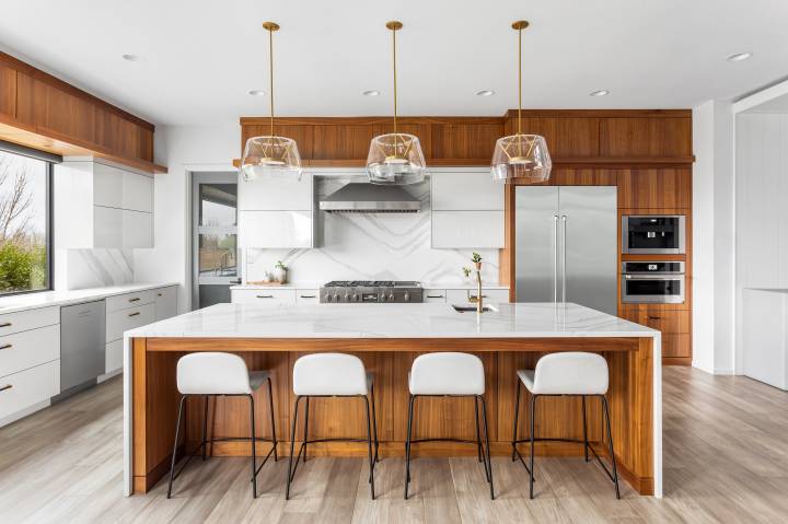 Beautiful dining bar kitchen