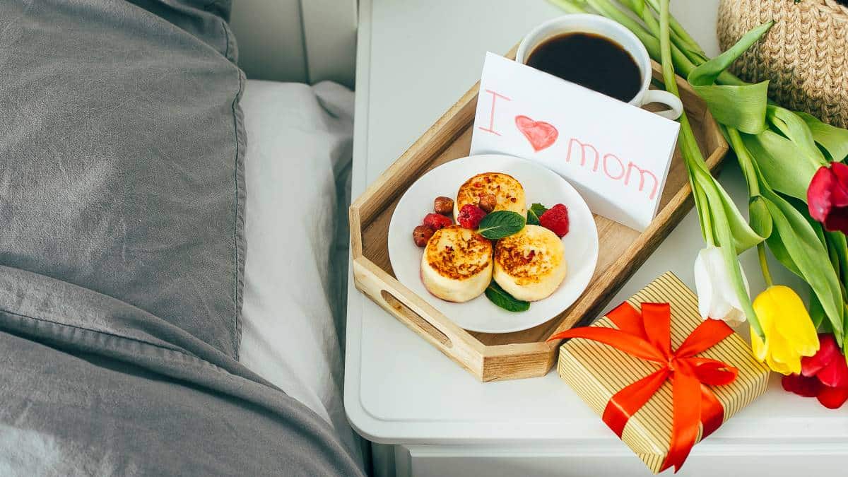 Mother's Day breakfast served bedside