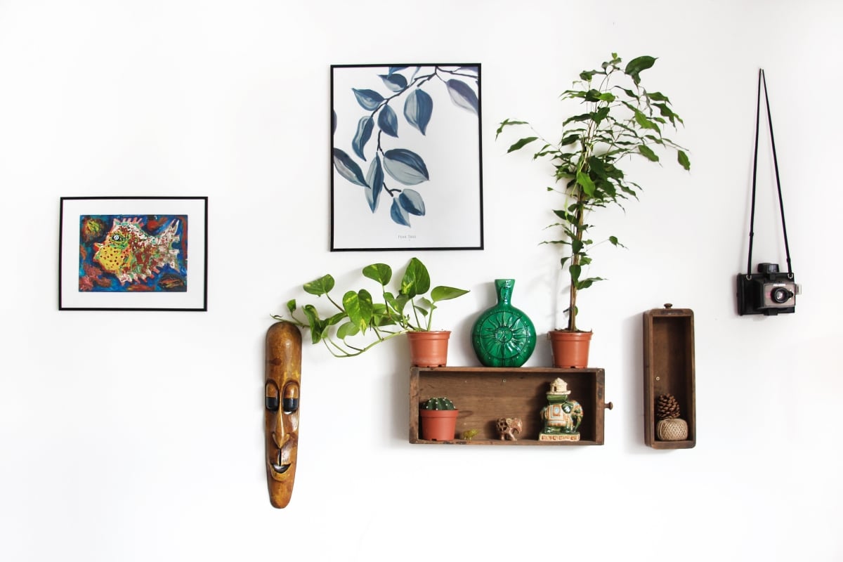 boho art gallery wall