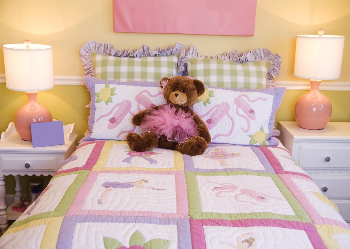 ballet-patterned bed sheets 