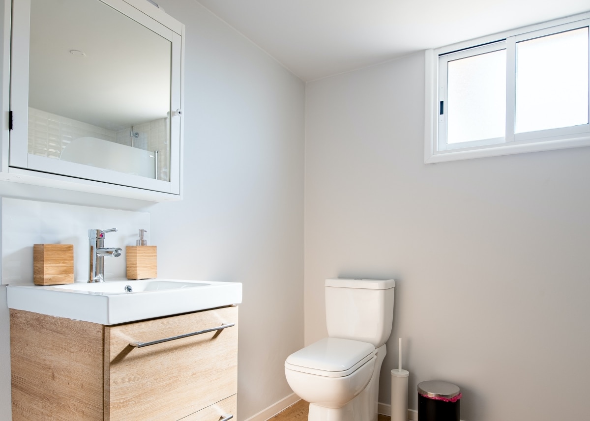 high windows in the bathroom