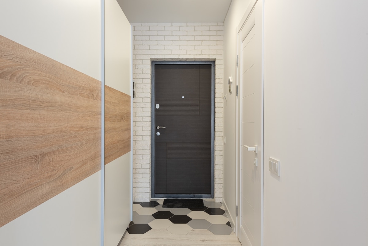 tri-colour tiled floor