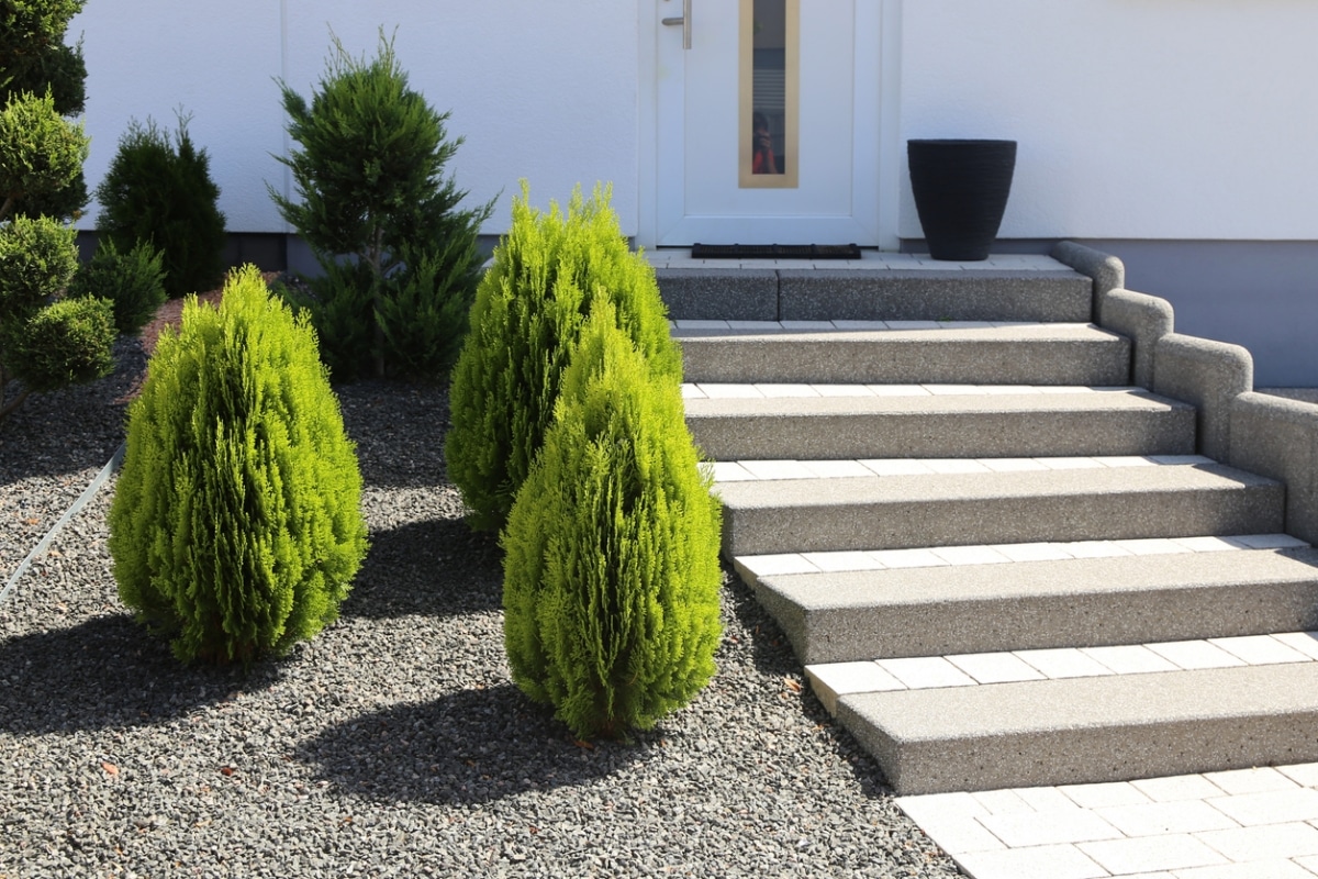 decorative gravel in garden