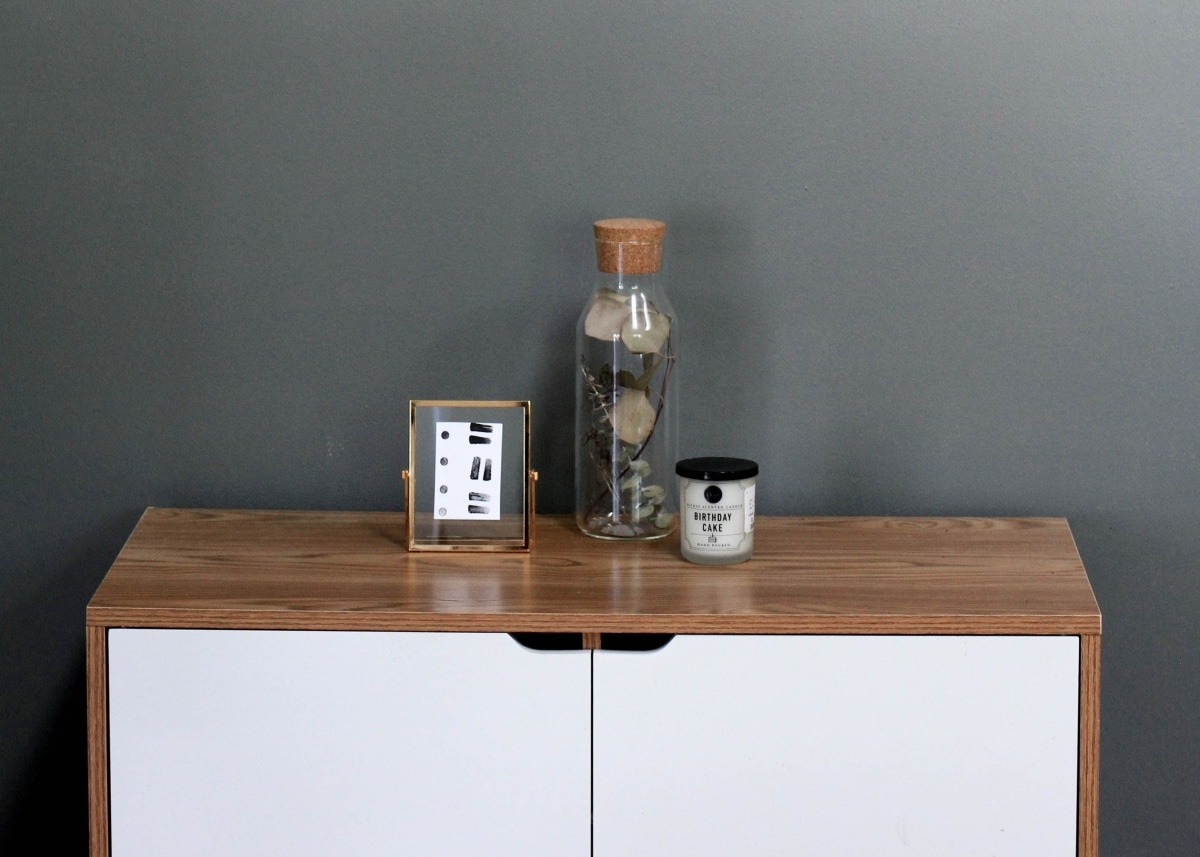 centered table displays