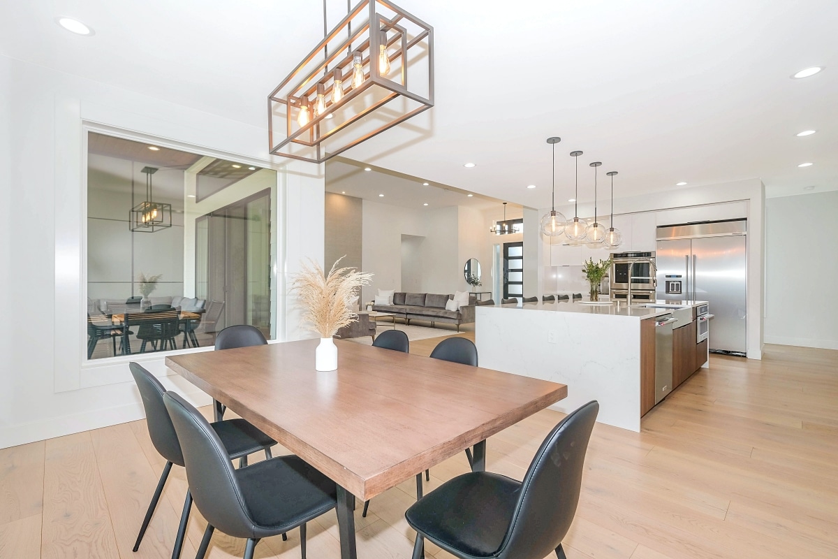 sleek geometric chandelier in dining room