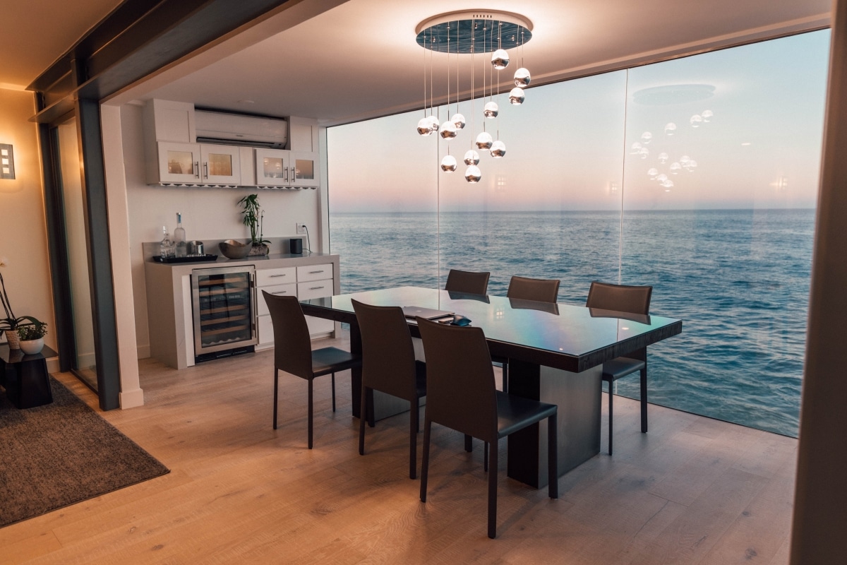 asymmetrical cascading chandelier in dining room